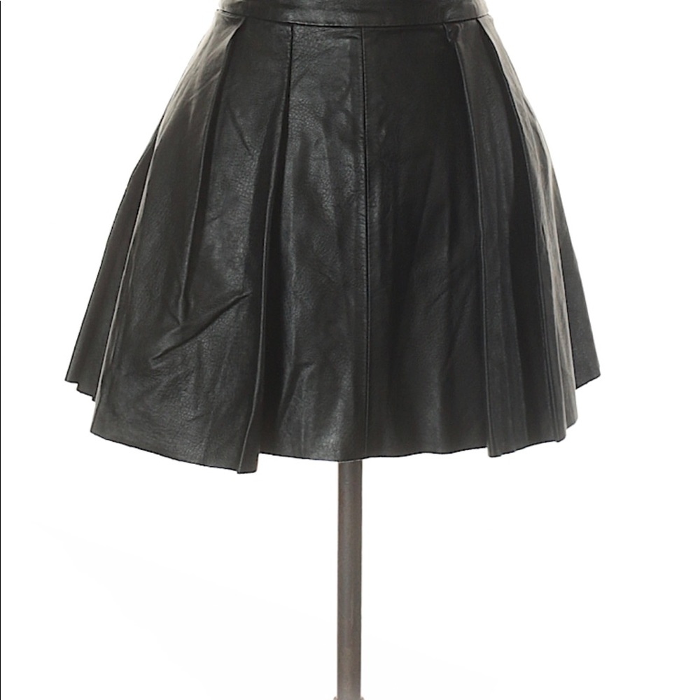 *NWT* Blank NYC Faux Leather Skirt - Picture 5 of 8